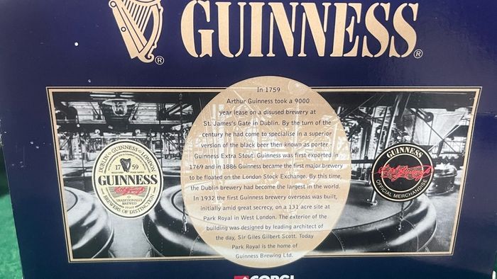 Guinness Corgi   Bedford TK Box  Van