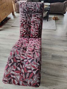 Chaise lounge