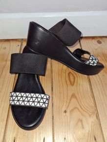 Summer Sandals - size UK 3 / EU 37