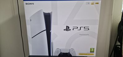 Playstation 5 slim 1 tb disc edition