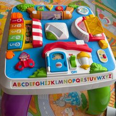 Baby toy activity table