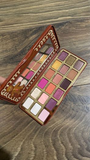 Too faced ginger bread palette limited edition