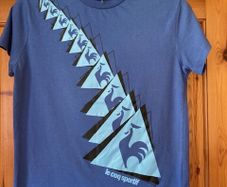 Le Coq Sportif tee shirt. Age 10-11. Royal blue
