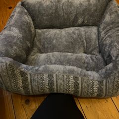 Dog bed