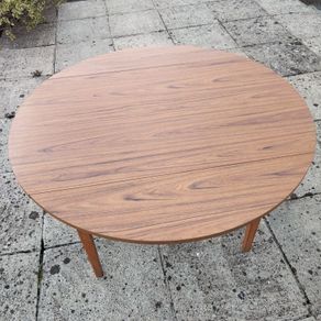 Old style Dropleaf table