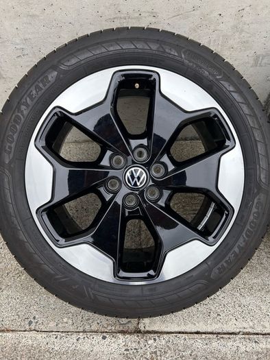 Genuine Volkswagen Indianapolis 19" Alloy Wheels - Like New, Good Year