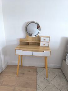 dressing table