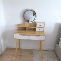 dressing table