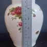 Fabulous Royal Albert "Old Country Roses" Ginger Jar Shaped Vase, an Iconic and Highly Collectable Piece Image 6