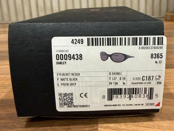 Oakley Eyejacket Redux