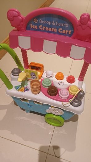Leapfrog Scoop and Learn Ice Cream Cart
