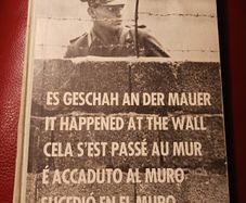 Es Geschah an Der Mauer/ It Happened at the Wall / 3rd edition/ 1968