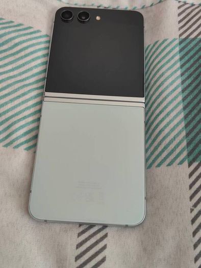 Samsung Z Flip 5 unlocked duel sim