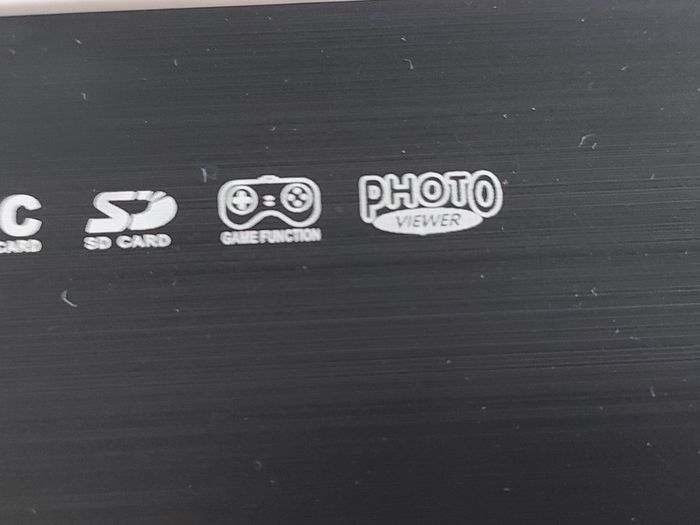 5 Portable DVD Players, all working, but no charges for them, all in very good condition