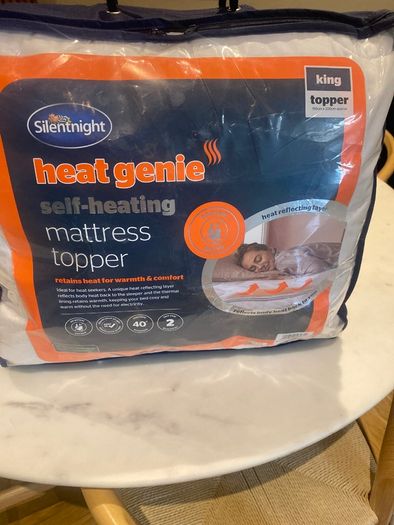 Mattress topper king size.