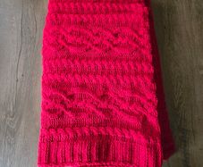 Red knitted throw - Christmas