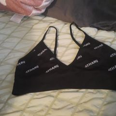 black 4th arq sports bra
