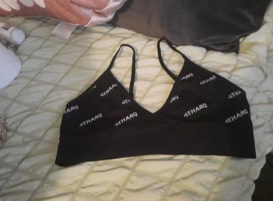 black 4th arq sports bra