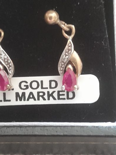 ladies 9ct gold earrings