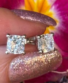 2 Carat White Gold Diamond Earrings