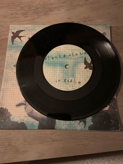 Electrelane - In Berlin 7" Vinyl