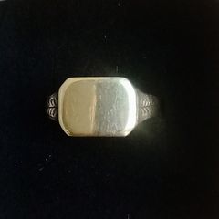 9ct gold signet ring size U