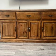sideboard