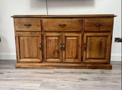 sideboard