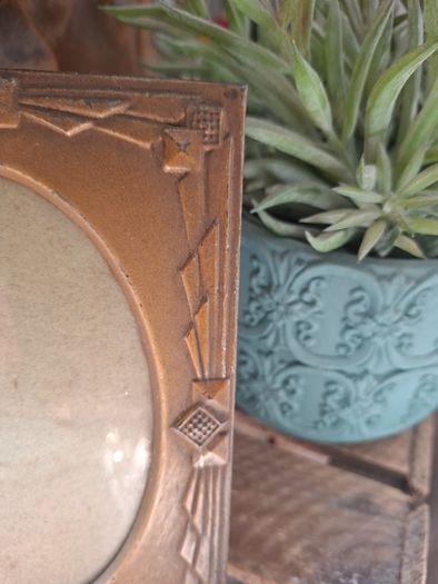Vintage picture frame