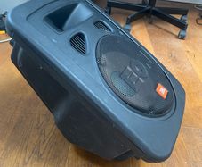 Single JBL EON10 G2 Powered PA Speaker
