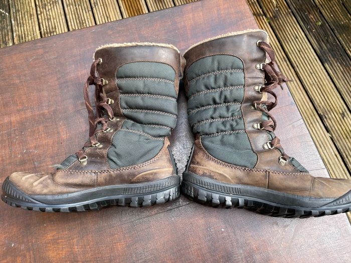 Timberland  size 6 or 8.5M