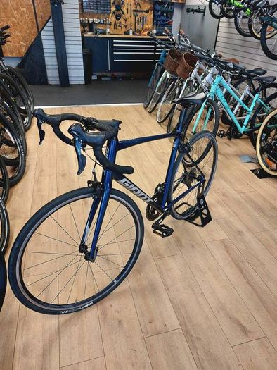 Giant Contend 1 road bike