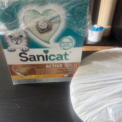 Clumping cat litter