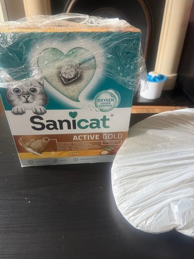 Clumping cat litter