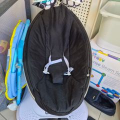 Mamaroo bouncer