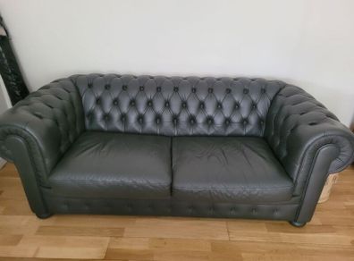 Italian leather Chesterfield 2/3 seater
