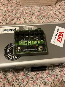 EHX Deluxe Bass Big Muff
