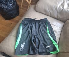 kids liverpool shorts size M