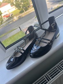 woman shoes