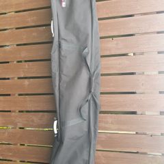 Snowboard wheelie bag