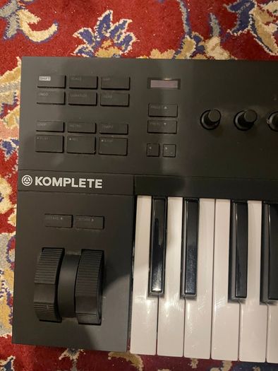 Midi Controller Komplete Kontrol A25