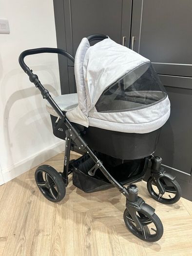 Venicci Travel System