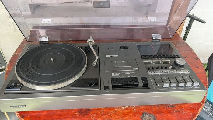 stereo music center