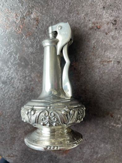 Vintage Ronson Decanter Table Lighter