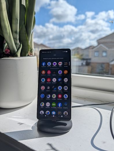 Google Pixel 7 with Spigen Tough Armor Case