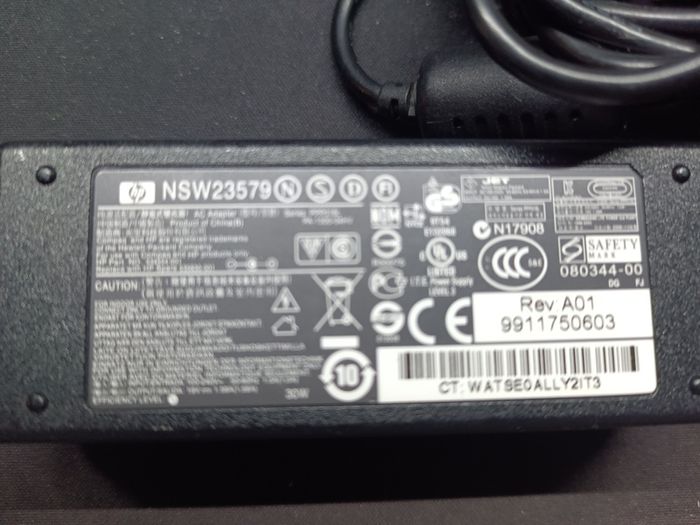 HP 65W Laptop Power Adapter - Model NSW25660 (Part #677774-002)