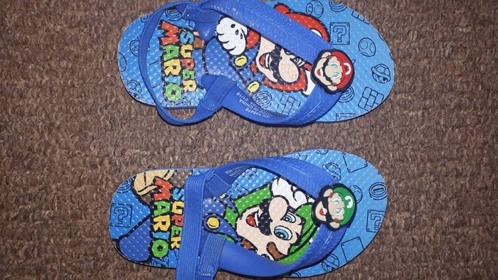Super Mario Flip Flops Toddlers