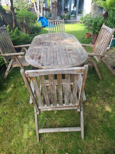 Garden dining set