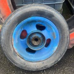 Fordson Major cast iron wheels
