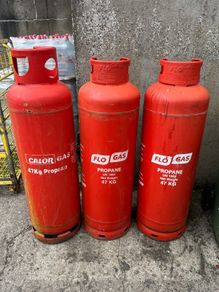 Propane 3x gas cylinders. 1 full 2 half empty